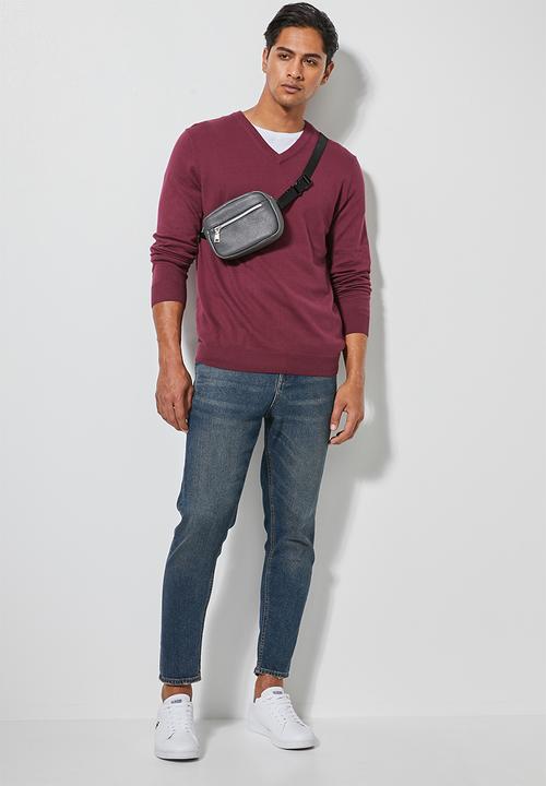 Superbalist - Basic slim fit V-neck knit - burgundy