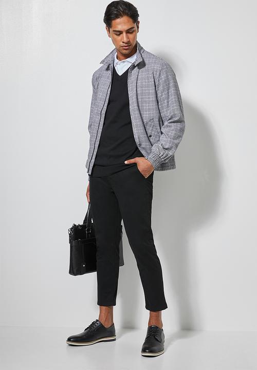 Superbalist - Basic slim fit V-neck knit - black