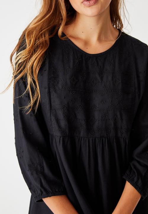 Cotton On - Woven Bethany broiderie babydoll mini dress - black