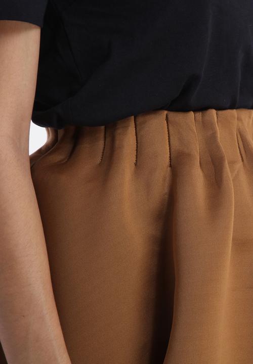 Vero Moda - Short Skater Skirt