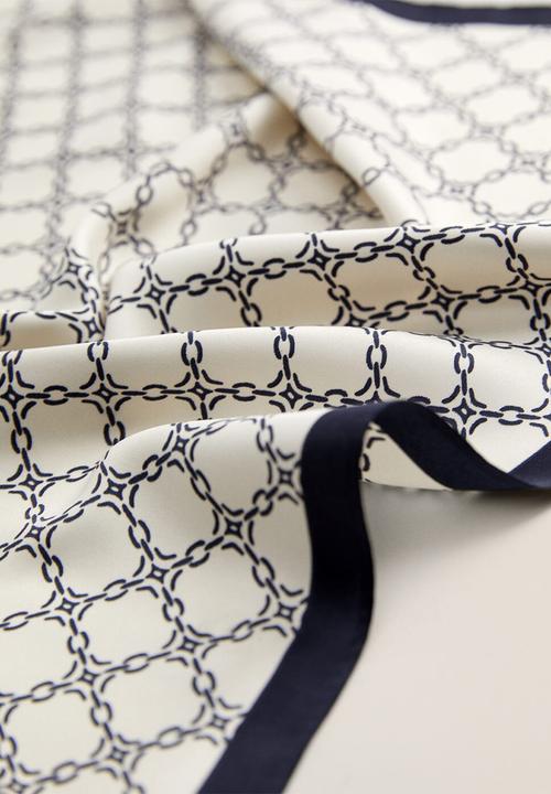 MANGO - Neck scarf grama - off white & navy 