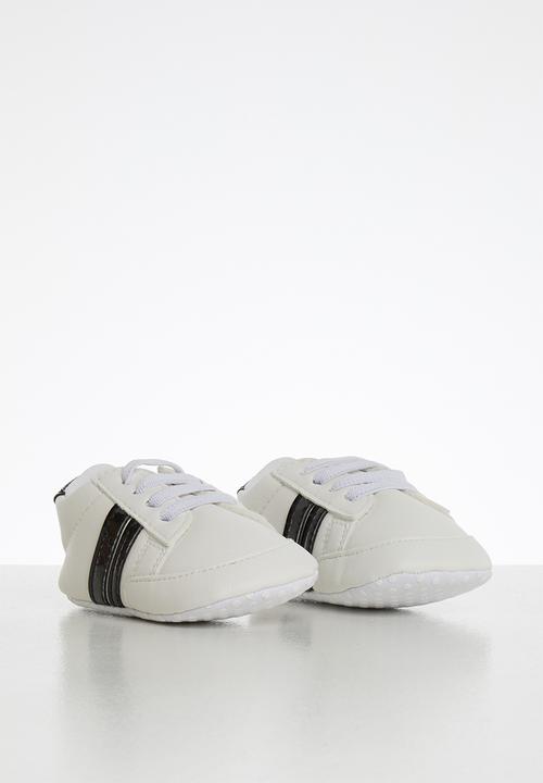 Pop Candy - Baby pull on sneaker - white