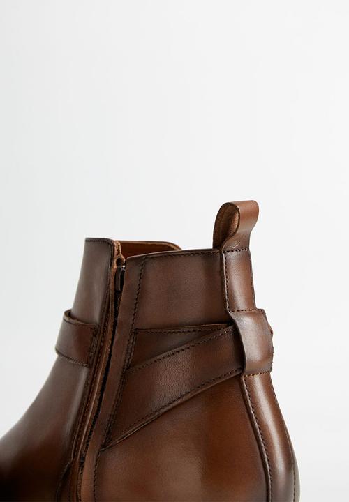 MANGO - Leather ankle boots with buckle detail - brown