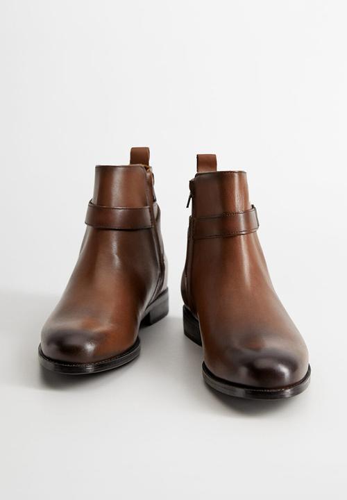 MANGO - Leather ankle boots with buckle detail - brown