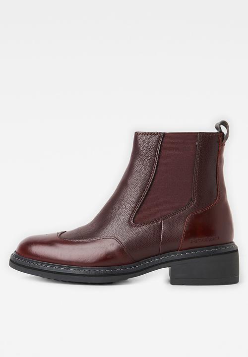 plum chelsea boots