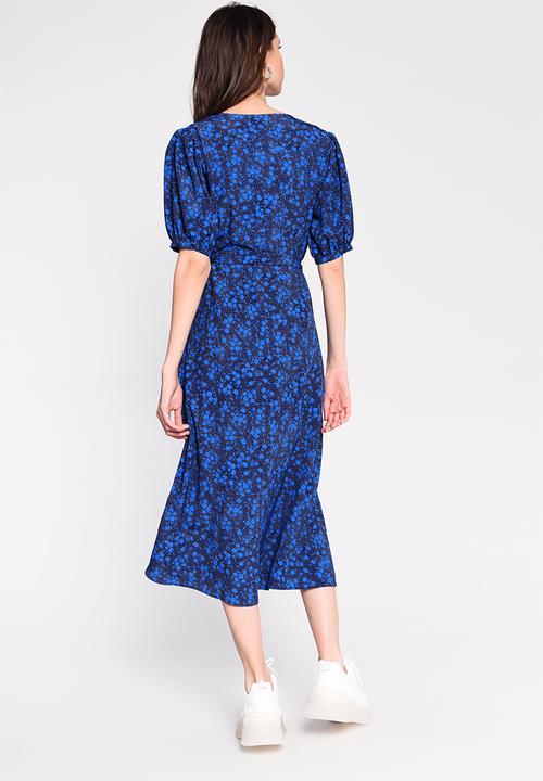 Glamorous - Ditsy floral midi wrap dress - blue 