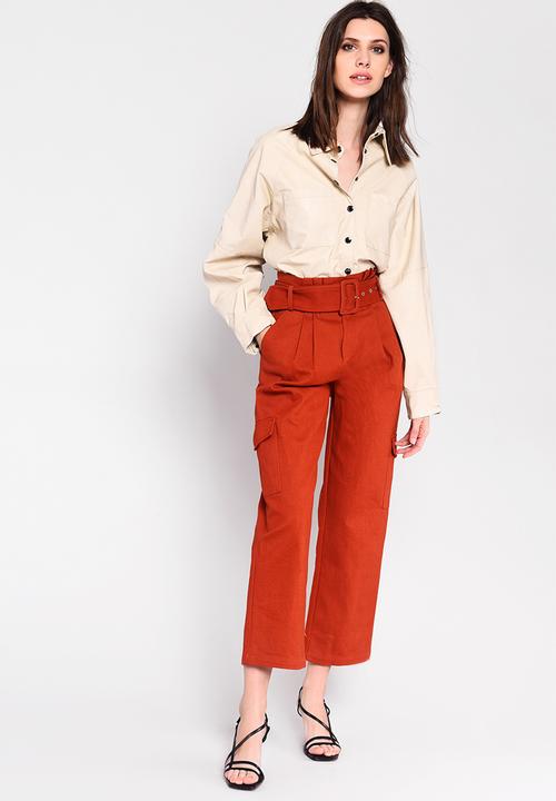 Glamorous - High waisted belted cargo trouser - rust