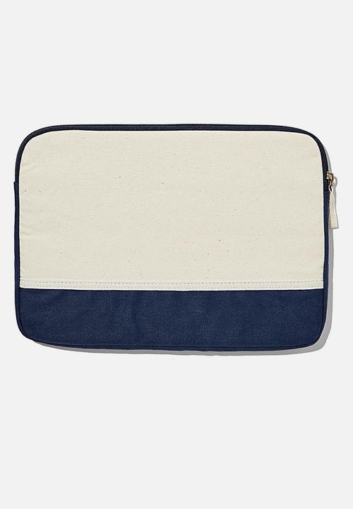 Typo - Canvas 13 inch laptop case - natural & navy