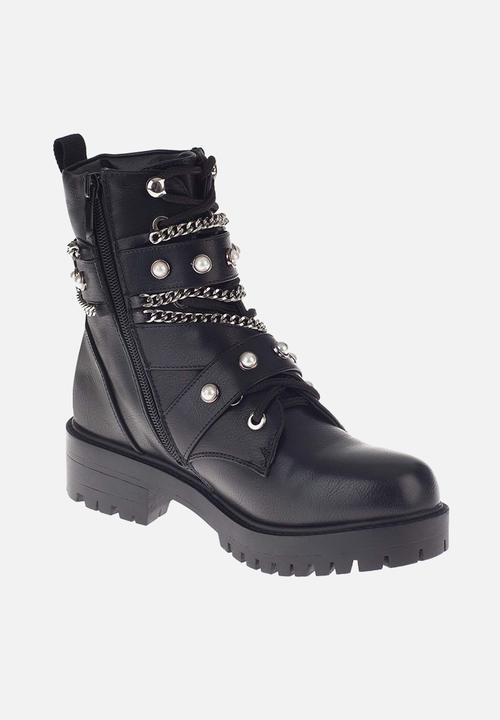 SISSY BOY - Chained up utility boot - black