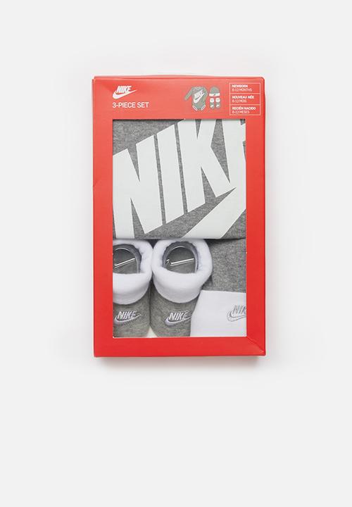 Nike - Futura 3 piece set - grey
