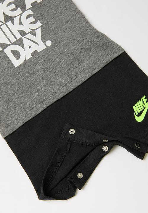 Nike - Have a nike day romper & bib - black & grey