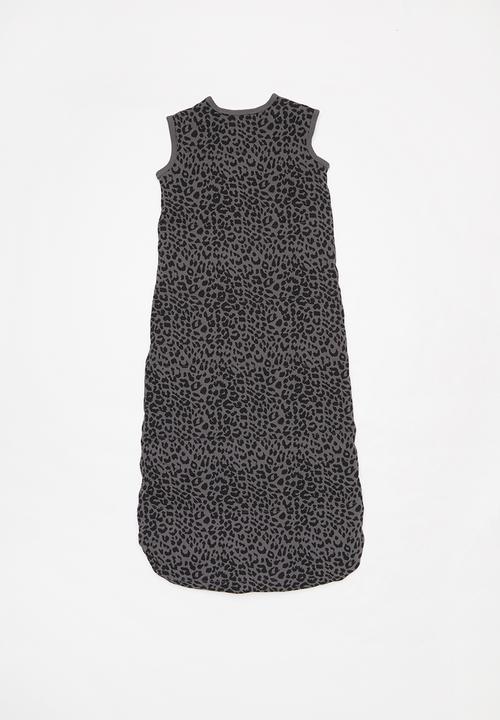 Cotton On - Zip winter bundler - grey & black