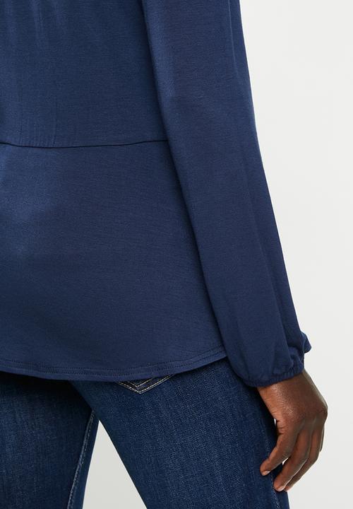 edit - Long sleeve waisted mock wrap top - navy