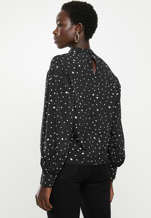 edit - Satin high neck blouse - black & white 