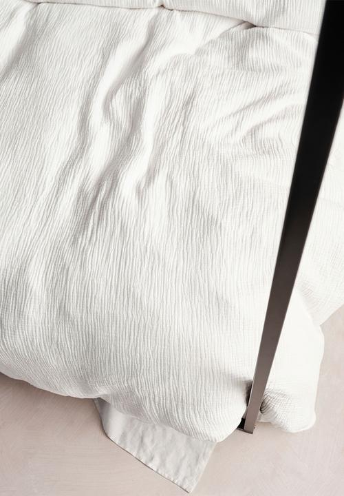 Linen House - Elysian duvet cover set - white