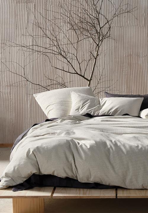 Linen House - Napier duvet cover set - black