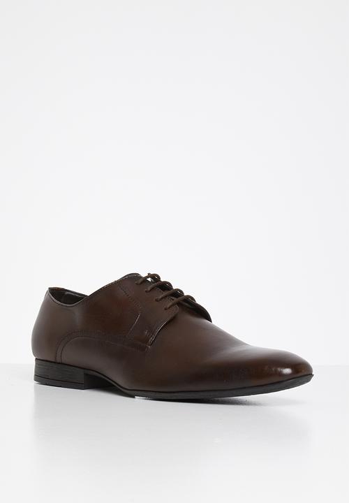 Superbalist - Donovan leather derby - brown
