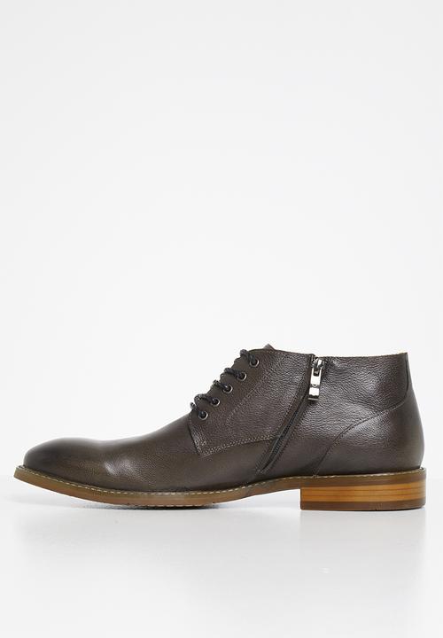 POLO - Collin leather distressed boot - grey