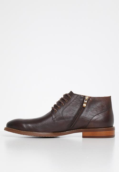 POLO - Collin leather distressed boot - dark brown