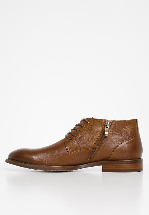 POLO - Collin leather distressed boot - tan