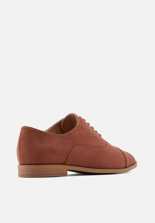 Call It Spring - Carlei oxford - rust