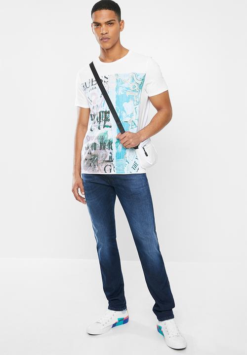 GUESS - Basic all over guess tee -  white