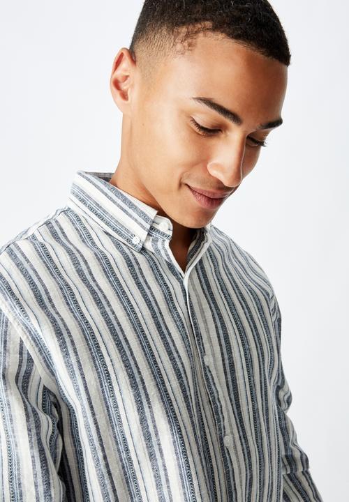 Cotton On - Textured long sleeve shirt - blue 