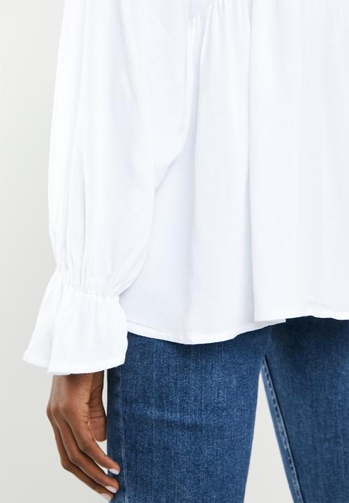 Superbalist - Feminine blouse - white