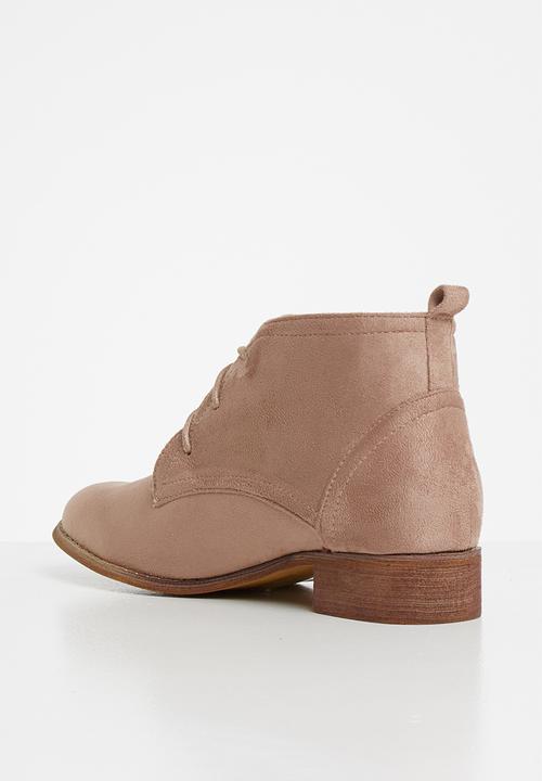 Superbalist - Lacey desert boot - blush