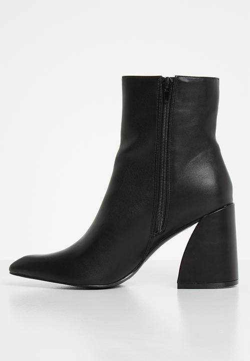Superbalist - Luwan ankle boot - black
