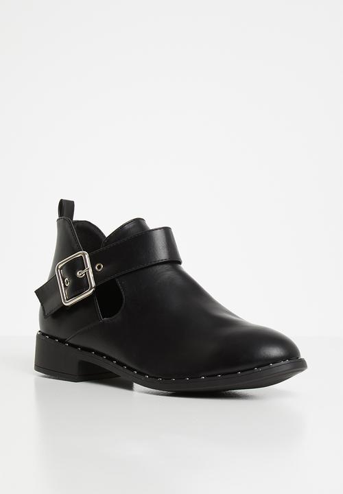 Madison® - Kendra buckle boot - black