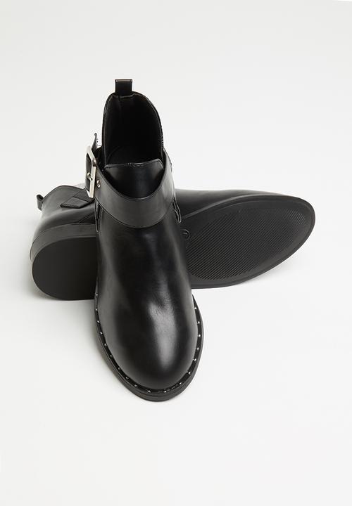 Madison® - Kendra buckle boot - black