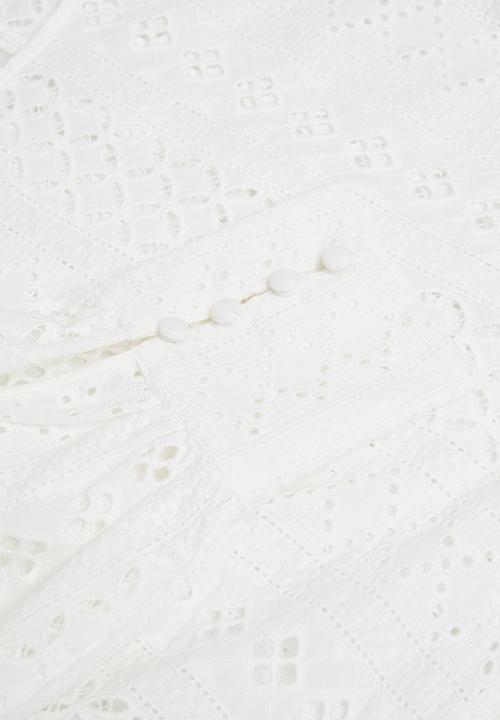 Glamorous - Petite anglaise blouse - white