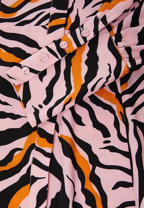 Glamorous - Petite high neck zebra maxi dress - multi