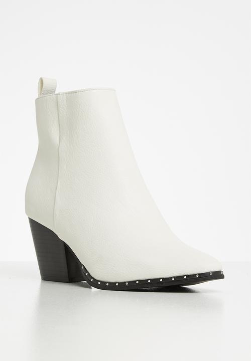 Cotton On - Spencer studded rand boot - white