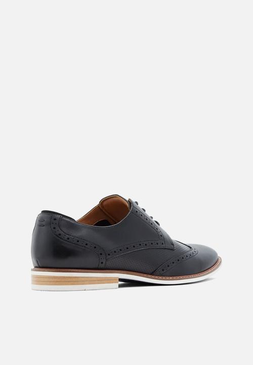 Call It Spring - Carapecos - black