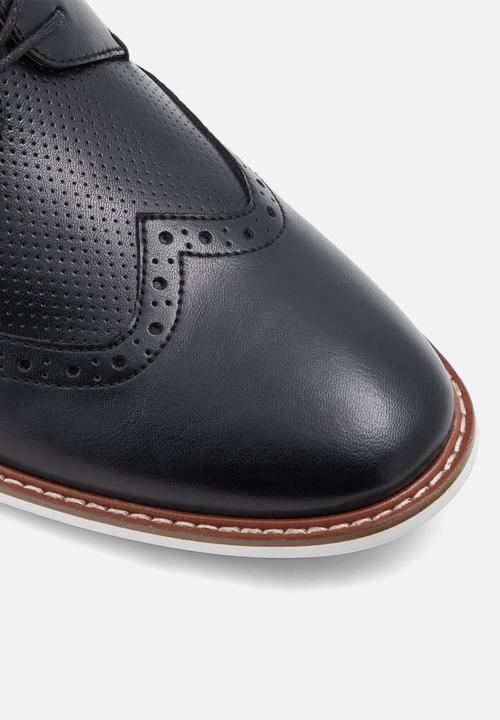 Call It Spring - Carapecos - black
