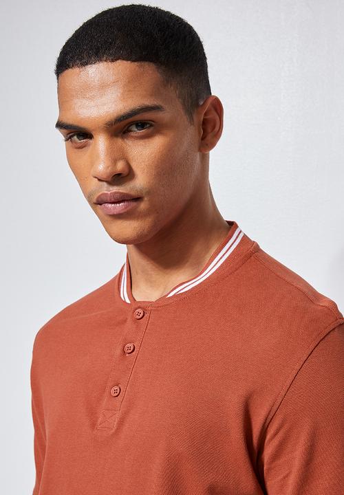 Superbalist - Siya tipped slim pique golfer - rust