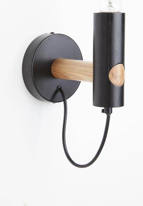 Sixth Floor - Lexi wall light - black