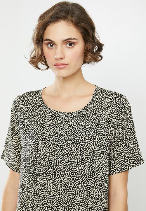 Jacqueline de Yong - Starr life short sleeve top - black & cream 