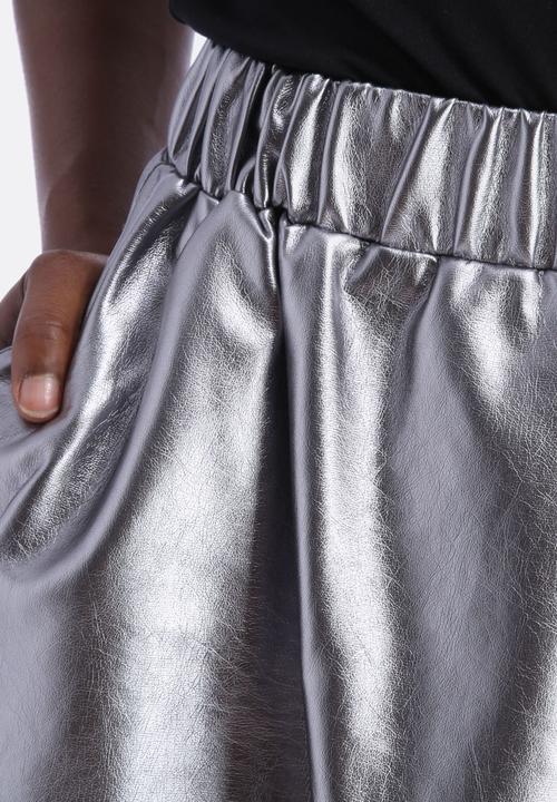 Vero Moda - Sandy Short PU Skirt