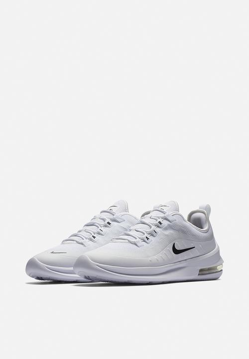 Nike - Air Max Axis - white / black