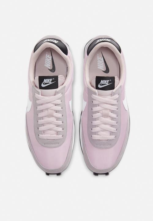 Nike - Daybreak - barely rose / white-silver lilac-black
