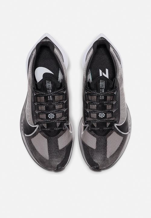 Nike - Zoom Gravity - black / metallic silver-wolf grey-white