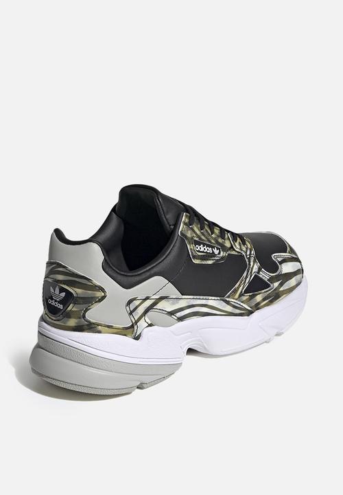adidas Originals - Falcon - core black / metal grey / ftwr white