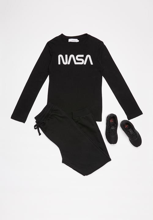 Superbalist - NASA logo long sleeve tee - black