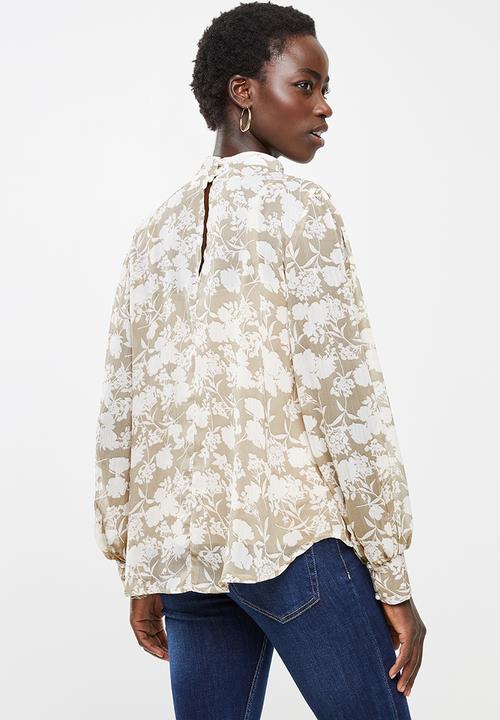 edit - Pearl trim chiffon blouse - beige 