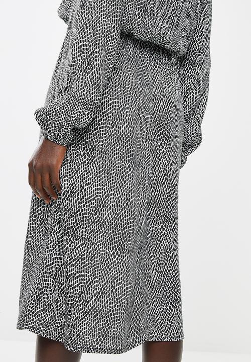 edit - Long sleeve neck tie peasant swing dress - black & white 