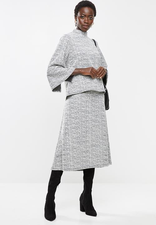 edit - Zip back texture turtleneck top - white & black 