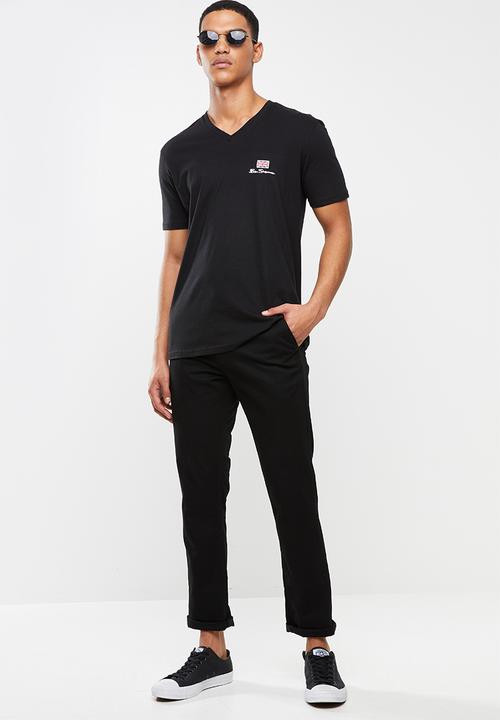 Ben Sherman - ESSENTIAL TEE V-NECK - BLACK